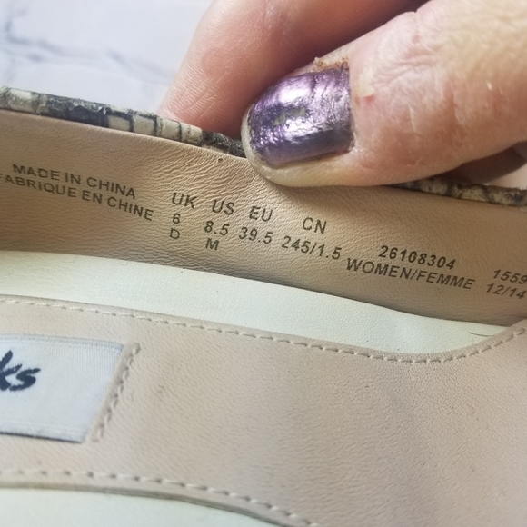 Clarks Narrative snakeskin block heels - Picture 6 of 11